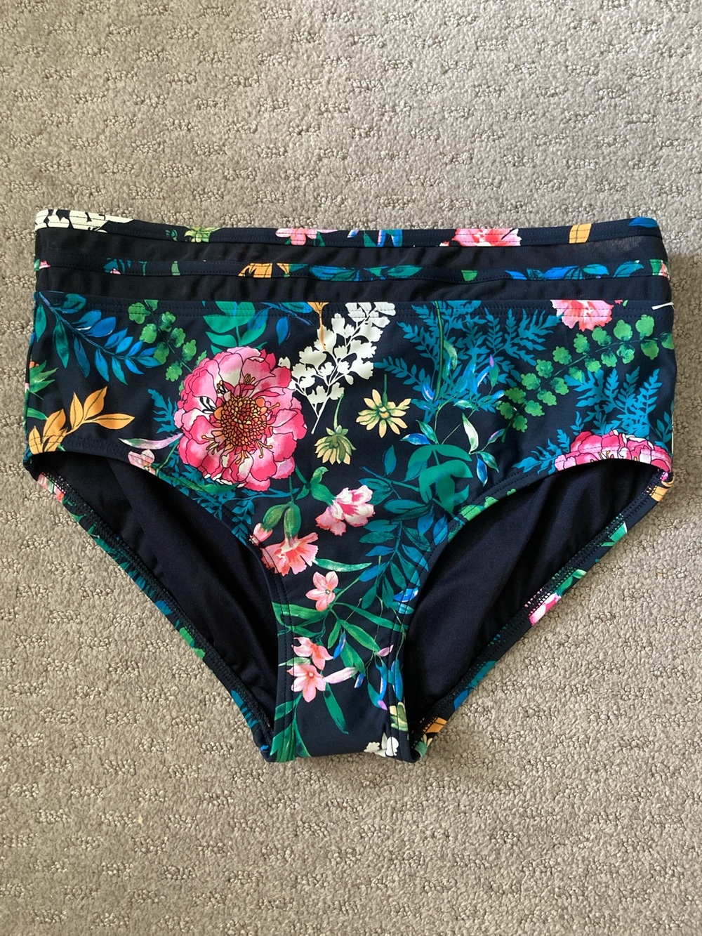 Tommy Hilfiger floral high-waist swim bottoms, Large.